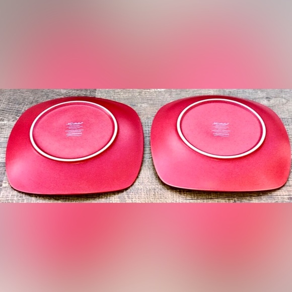 Set of 2 NORITAKE STONEWARE COLORWAVE Raspberry 8034 8.5" Square Salad Plates - Picture 4 of 10